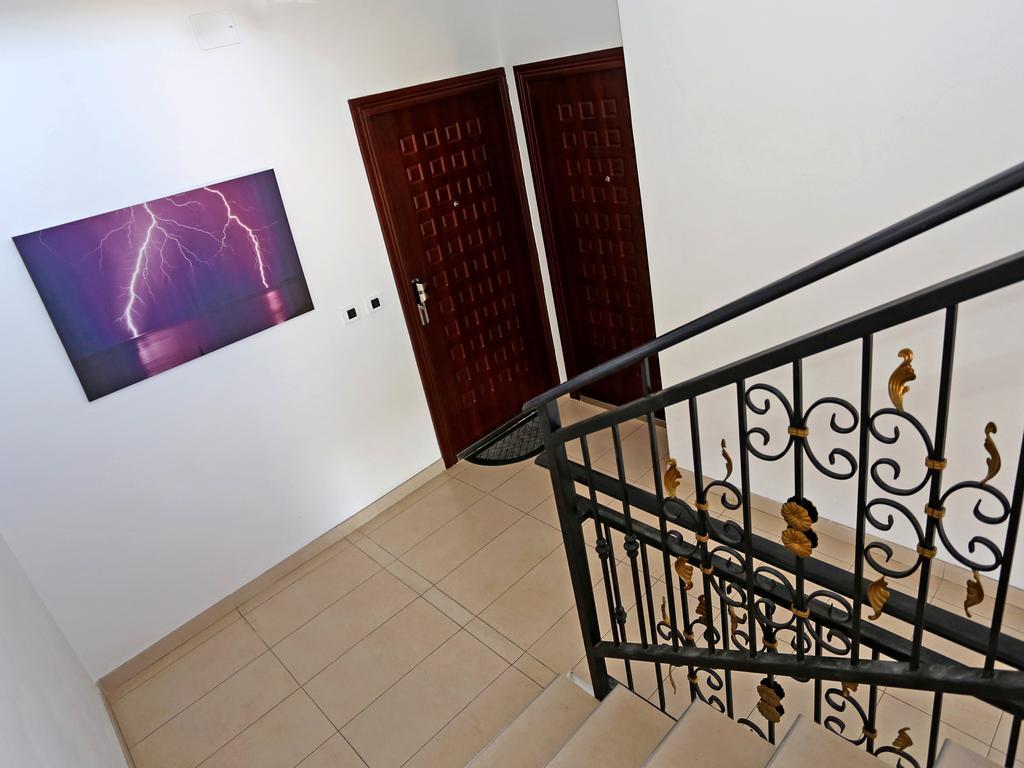 Lovely Apartment With Beautiful Pool Primosten Exterior photo